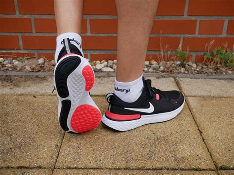 nike laufschuhe damen breite füße|nike schuhe für brede füße.